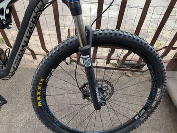 Used Specialized Camber Shimano Deore XT 2015 Mountainbike, Black — image 27 of 37