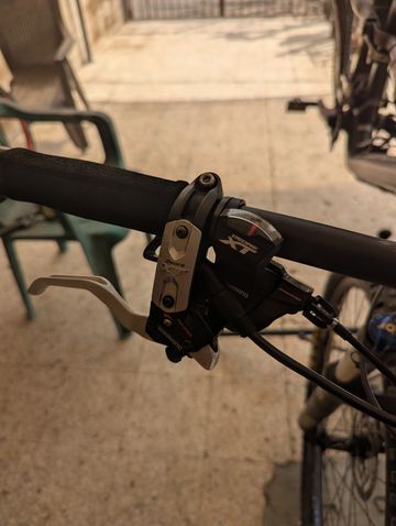 Used Specialized Camber Shimano Deore XT 2015 Mountainbike, Black — image 18 of 37