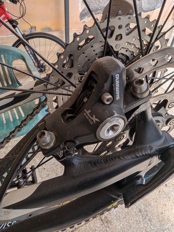 Used Specialized Camber Shimano Deore XT 2015 Mountainbike, Black — image 12 of 37