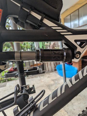 Used Specialized Camber Shimano Deore XT 2015 Mountainbike, Black — image 8 of 37