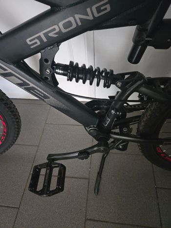 Used Licorne Custom Shimano Tourney 2025 Mountainbike, Black — image 6 of 8