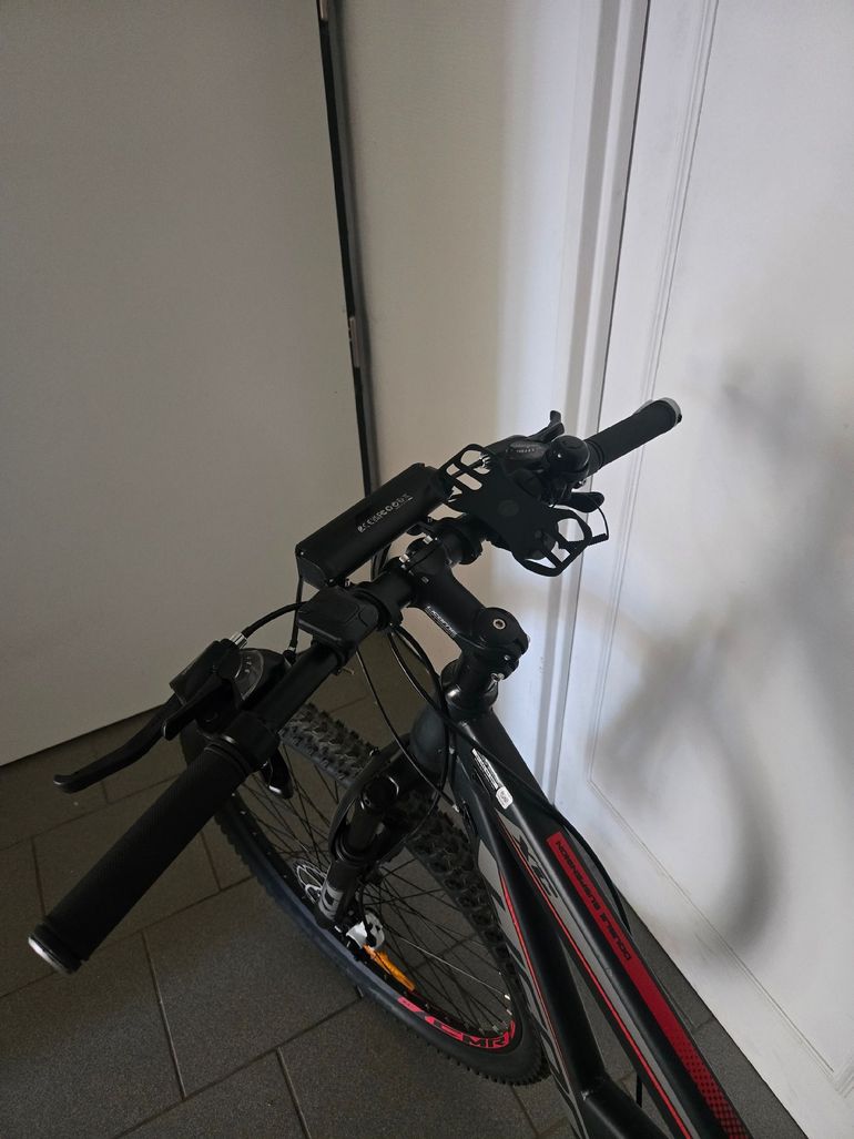 Used Licorne Custom Shimano Tourney 2025 Mountainbike, Black — image 3 of 8