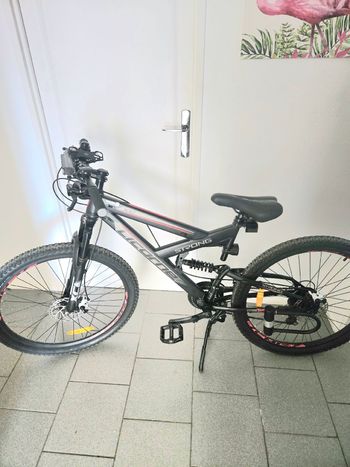 Gebrauchtes Licorne Custom Shimano Tourney 2025 Mountainbike, Schwarz — Bild 13 von 17