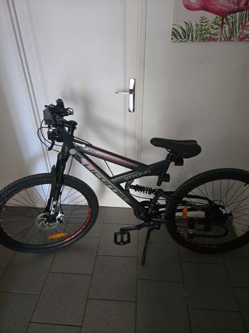 Used Licorne Custom Shimano Tourney 2025 MTB