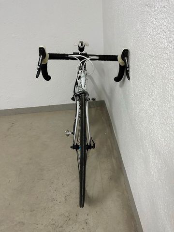 Used FOCUS Izalco Izalco 2016 Road & Gravel, White — image 2 of 7