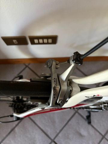Used Cannondale Synapse Shimano Ultegra 2011 Road & Gravel, White — image 5 of 7