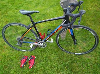 Giant Contend 3 2017 2017 Road & Gravel d'occasion