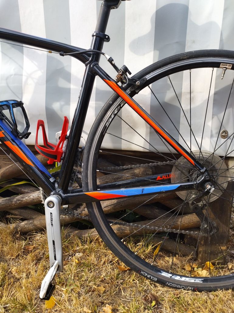 Giant Contend 3 2017 2017 Road & Gravel d'occasion — image 9 sur 13