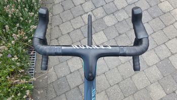 Brugt Canyon Aeroad CF SLX 7 eTap 2024 2024 Road & Gravel — billede 10 af 17