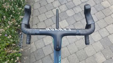Canyon Aeroad CF SLX 7 eTap 2024 2024 Road & Gravel usato, Verde — immagine 10 di 17