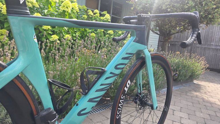 Brugt Canyon Aeroad CF SLX 7 eTap 2024 2024 Road & Gravel — billede 3 af 17