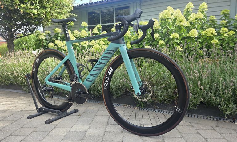 Brugt Canyon Aeroad CF SLX 7 eTap 2024 2024 Road & Gravel — billede 2 af 17