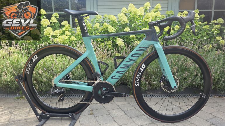 Brugt Canyon Aeroad CF SLX 7 eTap 2024 2024 Road & Gravel — billede 16 af 17