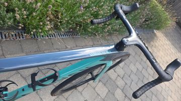 Canyon Aeroad CF SLX 7 eTap 2024 2024 Road & Gravel usato, Verde — immagine 9 di 17
