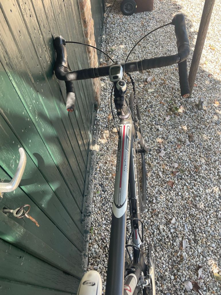 Used Trek Madone Shimano Ultegra 2007 Road & Gravel, Light Gray — image 4 of 5
