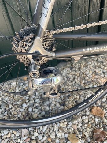 Used Trek Madone Shimano Ultegra 2007 Road & Gravel, Light Gray — image 2 of 5