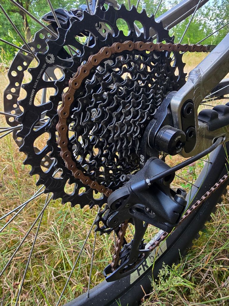 Used Banshee Custom SRAM GX Eagle 2023 Mountainbike, Light Gray — image 3 of 10