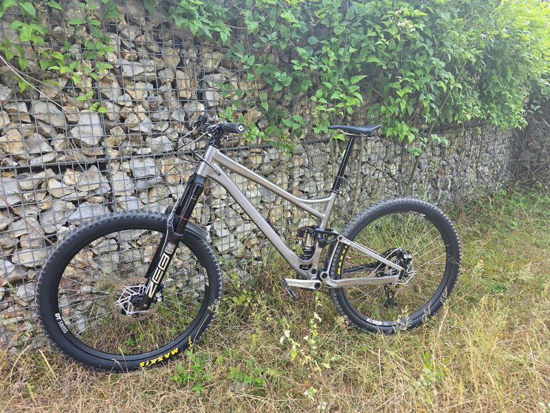 Used Banshee Custom SRAM GX Eagle 2023 MTB