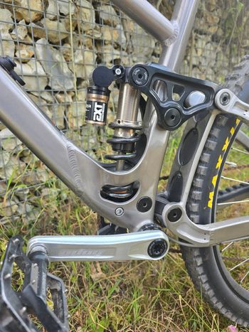 Used Banshee Custom SRAM GX Eagle 2023 Mountainbike, Light Gray — image 7 of 10