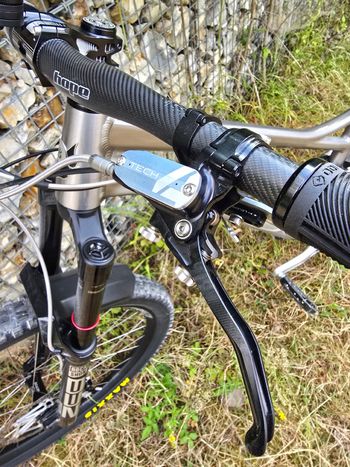 Used Banshee Custom SRAM GX Eagle 2023 Mountainbike, Light Gray — image 8 of 10