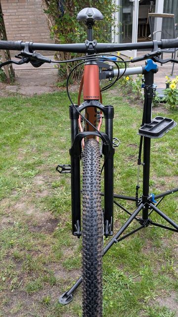 Used Orbea ONNA 10 2022 2022 Mountainbike, Red, 27.5, 29 — image 7 of 7
