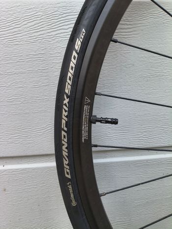 Canyon Endurace 7 2023 2023 Road & Gravel d'occasion — image 10 sur 21