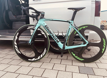 Tweedehands Bianchi Oltre XR4 - Ultegra Di2 2022 2022 Road & Gravel