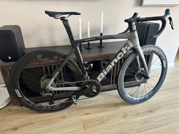 Použité Bianchi Oltre XR4 - Ultegra Di2 2022 2022 Road & Gravel