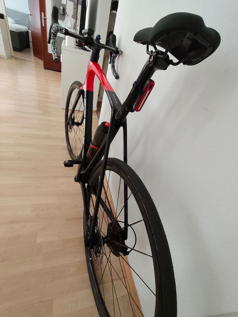 Brugt Trek Émonda SL 6 2024 2024 Road & Gravel — billede 6 af 8