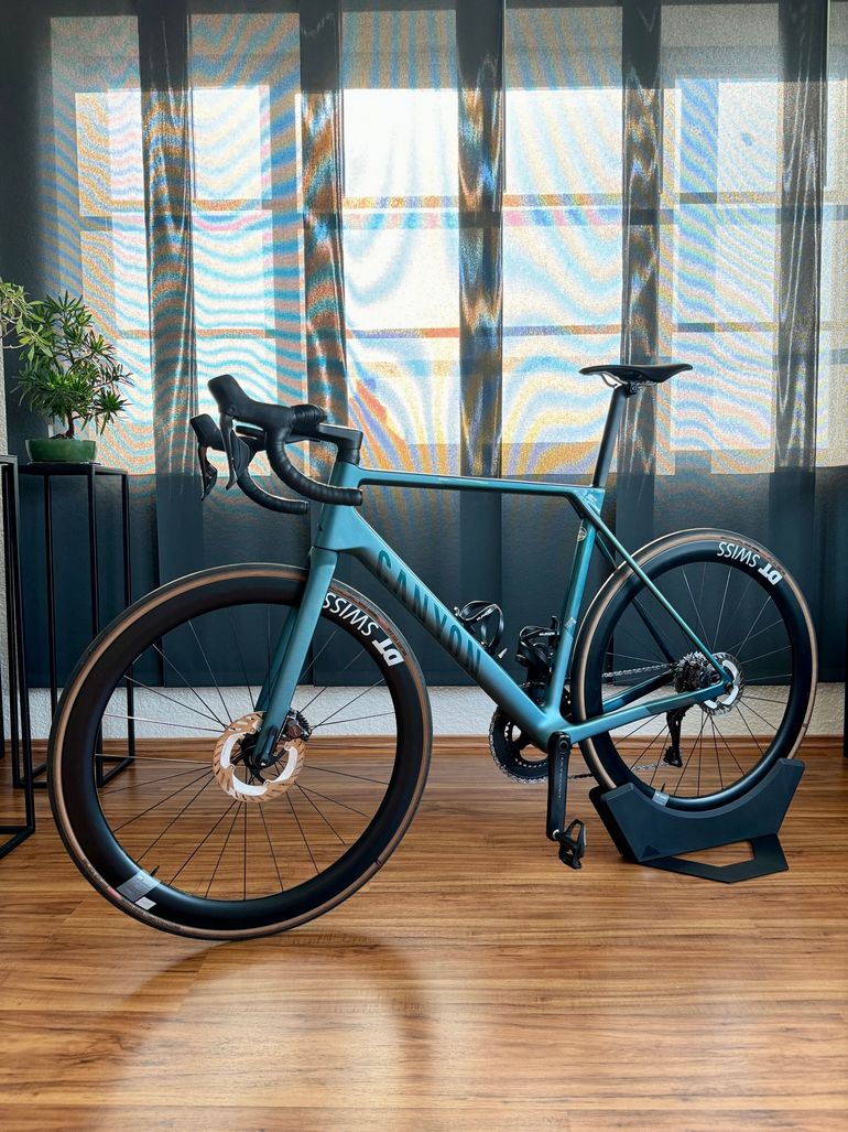 Brugt Canyon Ultimate CF SLX 8 Di2 2024 Frameset 2024 Road & Gravel — billede 2 af 7