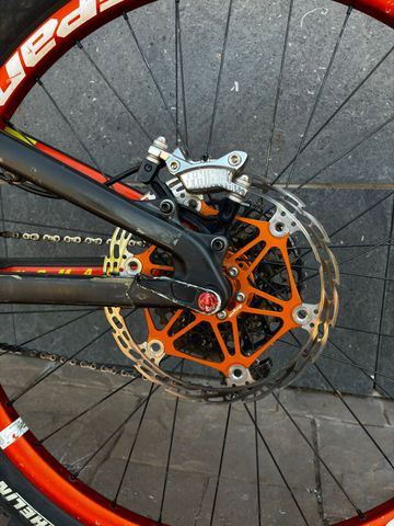 Używany Santa Cruz Nomad CC XX1 2017 2017 Mountainbike — zdjęcie 11 z 14