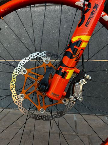 Używany Santa Cruz Nomad CC XX1 2017 2017 Mountainbike — zdjęcie 8 z 14