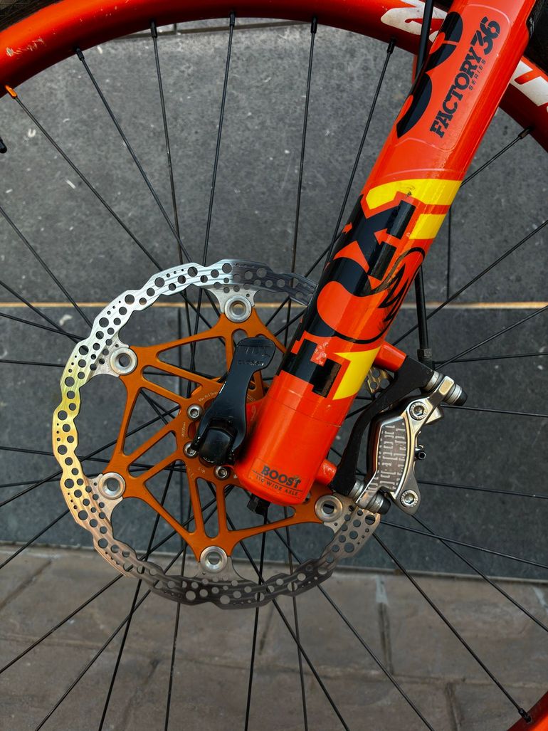 Santa Cruz Nomad CC XX1 2017 2017 Mountainbike usato, Arancione — immagine 8 di 14