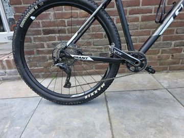 Used Giant Talon 2 2020 2020 Mountainbike, Black — image 3 of 5