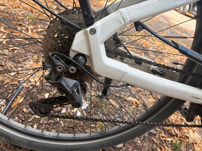 Used Carver Revolution Shimano CUES Di2 2024 Urban, White — image 3 of 4
