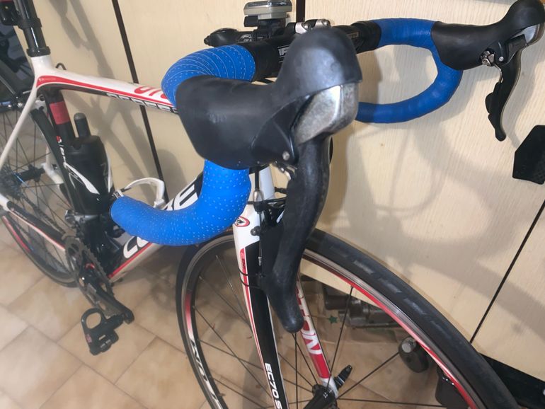 CUBE Agere 6TC PRO 2011 Road & Gravel usato, Bianco — immagine 4 di 6