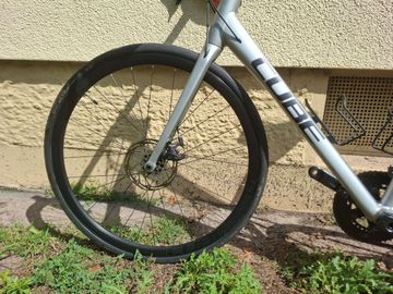 Used CUBE ATTAIN PRO 2023 2023 Road & Gravel, Light Gray — image 5 of 7