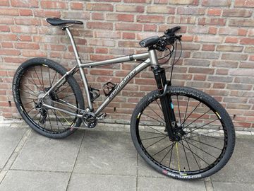 Použité Van Nicholas Tuareg 2018 Mountainbike — obrázek 1 z 11