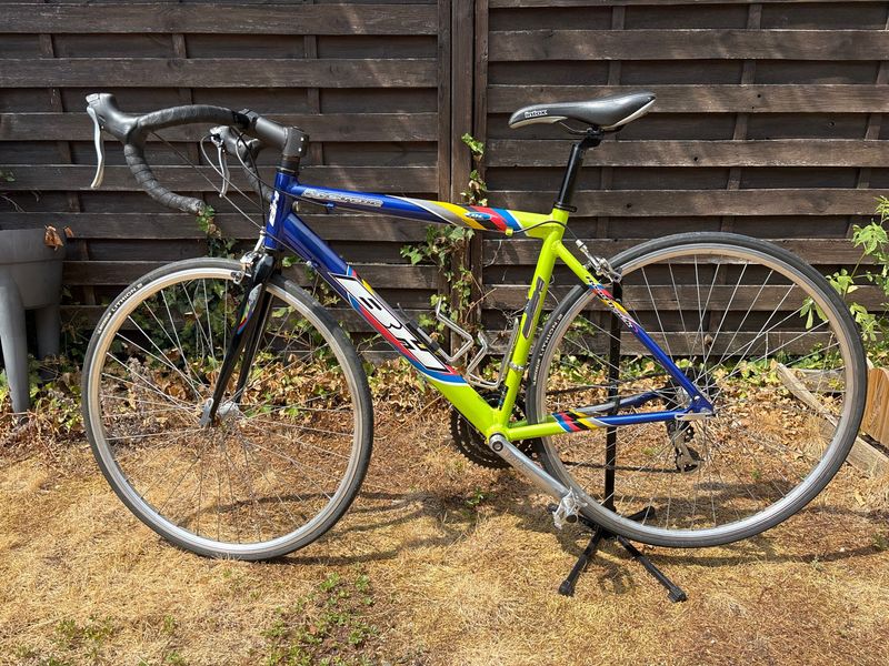 Used BH Bikes Custom Shimano Sora 2005 Road & Gravel, Green — image 1 of 9