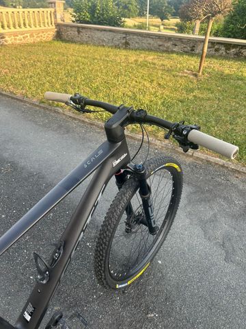 Used Scott Scale 940 2023 2023 Mountainbike, Black — image 6 of 7