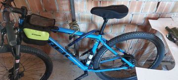 Used Trek Marlin 7 2018 2018 Mountainbike, Blue, 27.5 — image 1 of 3