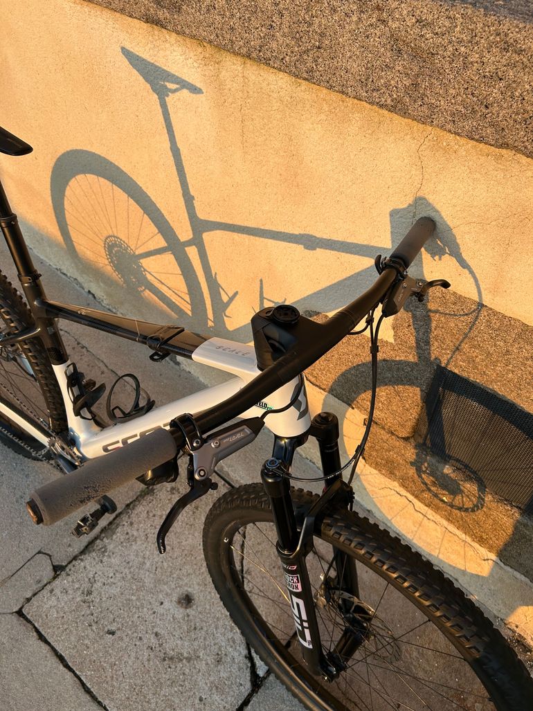 Scott Scale RC Team Issue 2025 2025 Mountainbike usato, Bianco — immagine 5 di 9