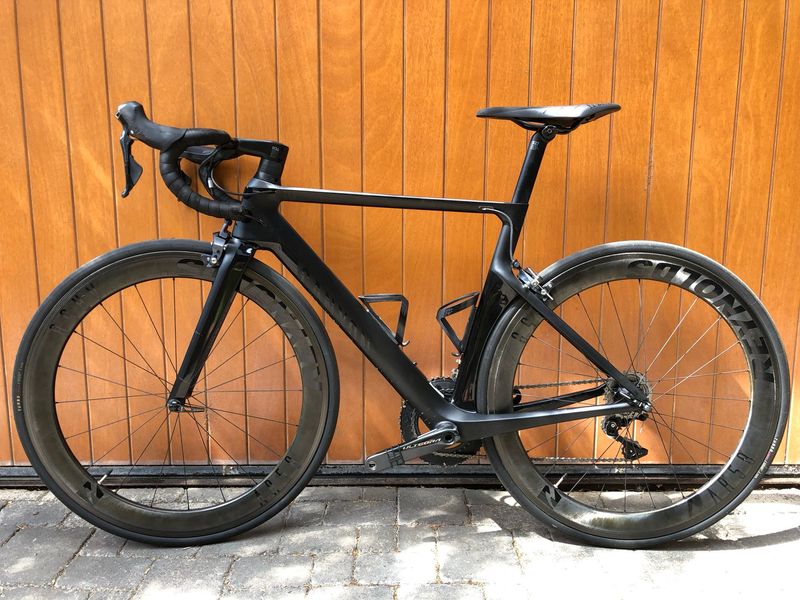Canyon Aeroad CF SL 8.0 2020 2020 Road & Gravel usato, Nero — immagine 1 di 7