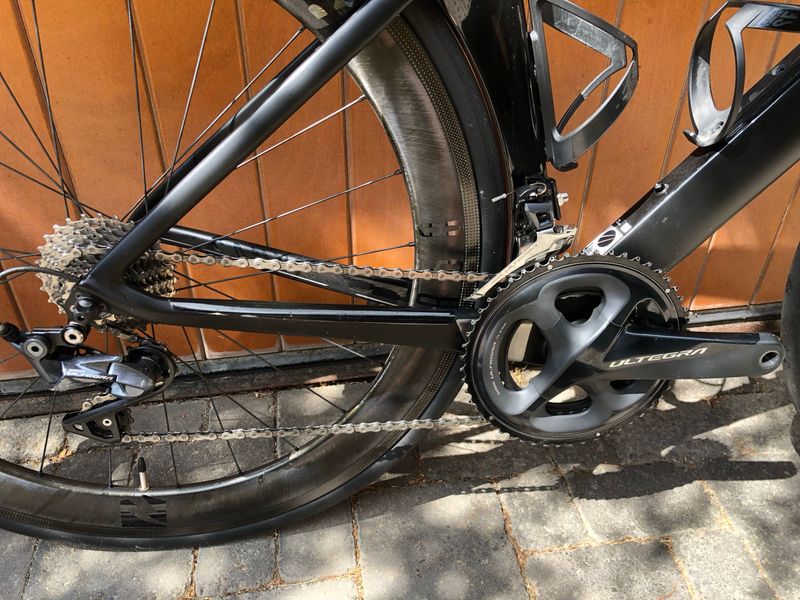 Canyon Aeroad CF SL 8.0 2020 2020 Road & Gravel usato, Nero — immagine 2 di 7