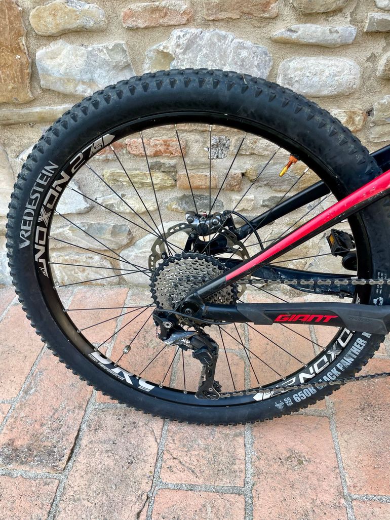 Gebrauchtes Giant Full-E+ 1 2017 2017 Mountainbike, Rot, 27.5 — Bild 3 von 10