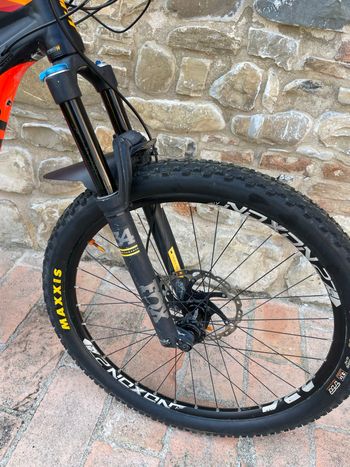 Gebrauchtes Giant Full-E+ 1 2017 2017 Mountainbike, Rot, 27.5 — Bild 9 von 10