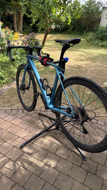 Used Canyon Ultimate CF SLX 8.0 2018 2018 Road & Gravel, Blue — image 2 of 12