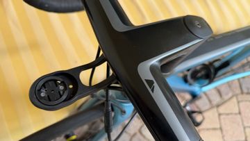Used Canyon Ultimate CF SLX 8.0 2018 2018 Road & Gravel, Blue — image 4 of 12