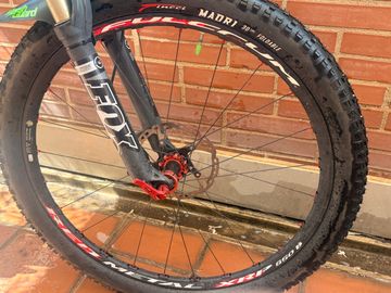 Gebrauchtes Canyon Nerve AL 7.0 2014 Mountainbike, Hellgrau — Bild 2 von 6