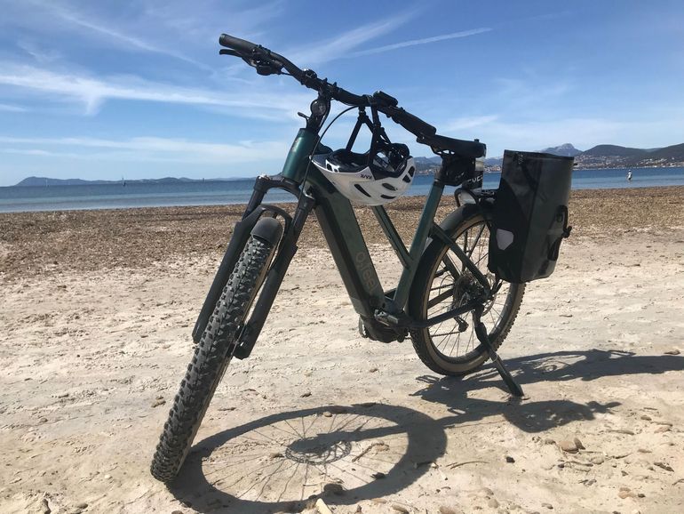 Used O2feel Custom 2022 Urban, Green — image 3 of 3